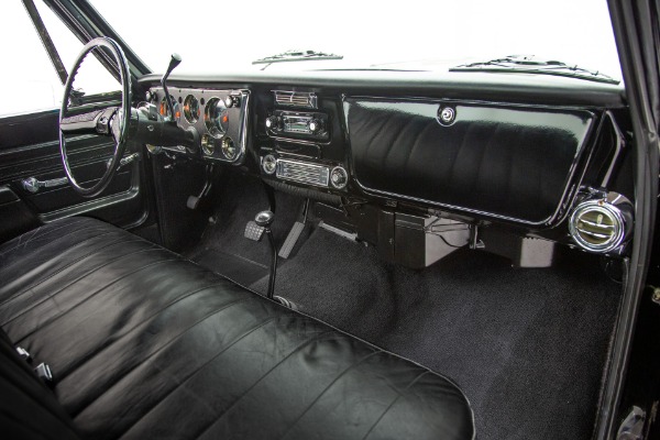 For Sale Used 1972 Chevrolet Pickup Frame Off K10 4WD Auto AC | American Dream Machines Des Moines IA 50309