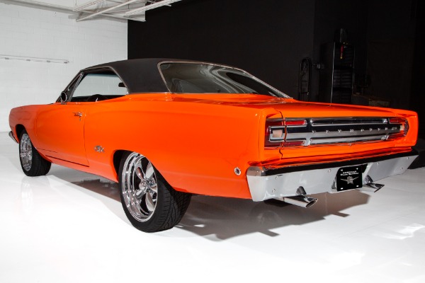 For Sale Used 1968 Plymouth GTX L-Code 440 Pistol Grip 4-Speed | American Dream Machines Des Moines IA 50309