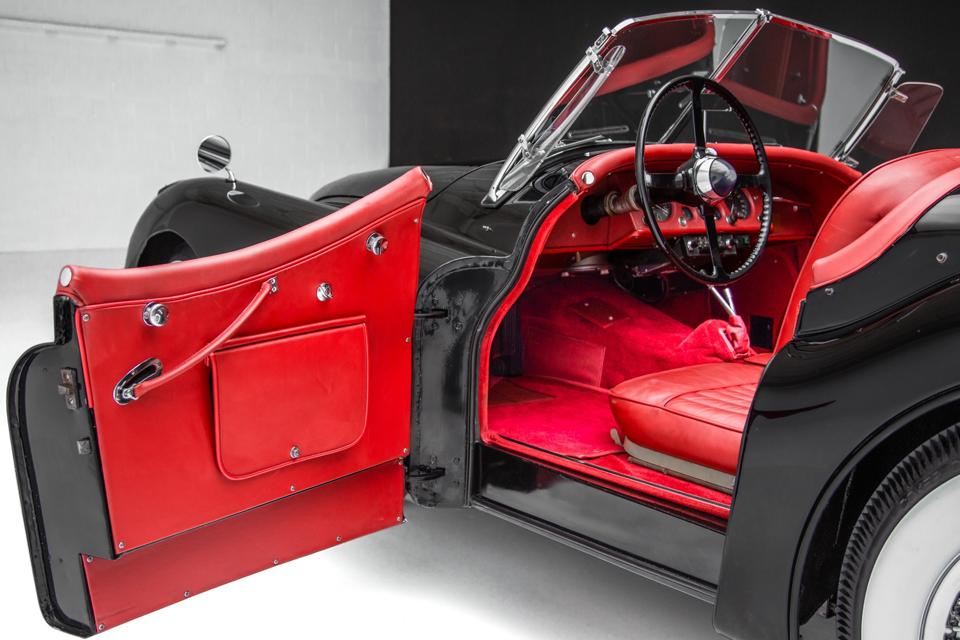 Used 1954 Jaguar XK120 SE Stunning Black/Red | St. Petersburg, FL
