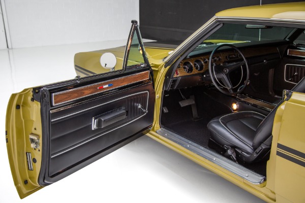 For Sale Used 1970 Plymouth GTX 440, 727 Nut & Bolt Restored | American Dream Machines Des Moines IA 50309