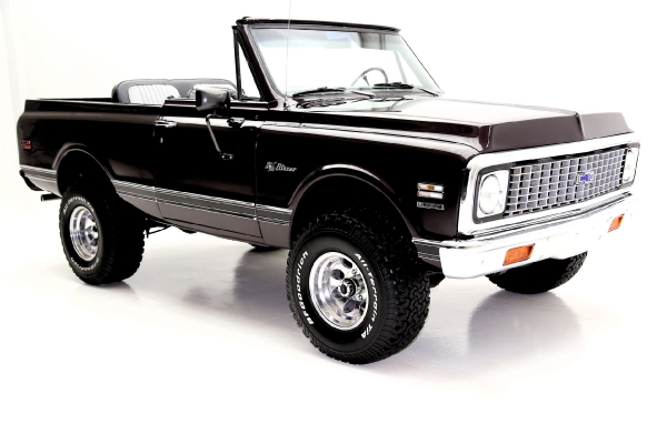 For Sale Used 1972 Chevrolet K5 Blazer Black Cherry, 4x4 Houndstooth | American Dream Machines Des Moines IA 50309