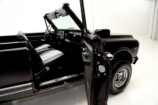 For Sale Used 1972 Chevrolet K5 Blazer Black Cherry, 4x4 Houndstooth | American Dream Machines Des Moines IA 50309