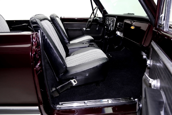 For Sale Used 1972 Chevrolet K5 Blazer Black Cherry, 4x4 Houndstooth | American Dream Machines Des Moines IA 50309