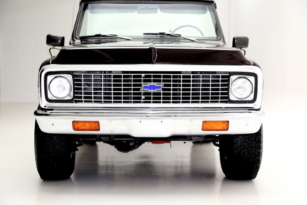 For Sale Used 1972 Chevrolet K5 Blazer Black Cherry, 4x4 Houndstooth | American Dream Machines Des Moines IA 50309