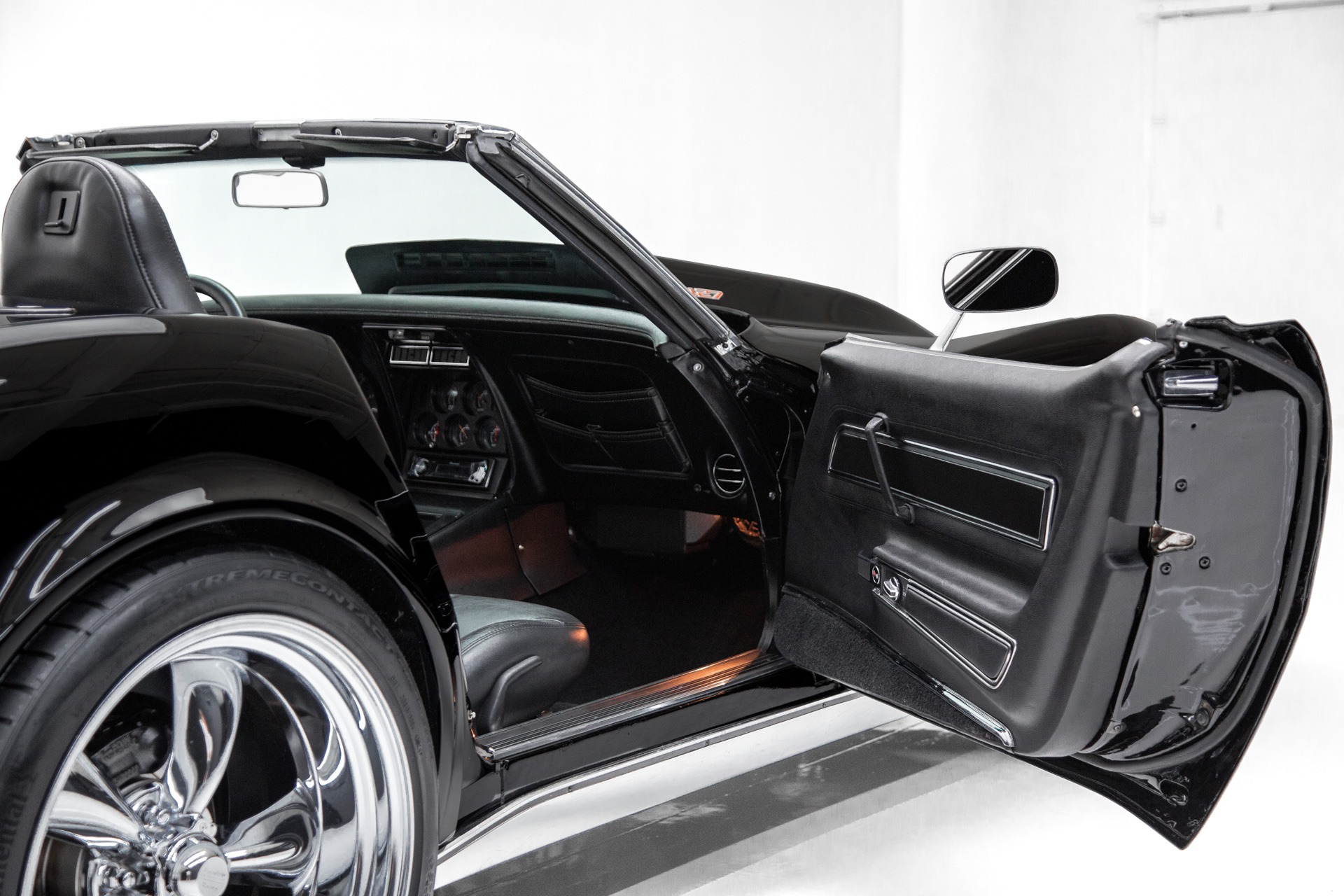 Used 1975 Chevrolet Corvette Triple Black 427/625hp | St. Petersburg, FL