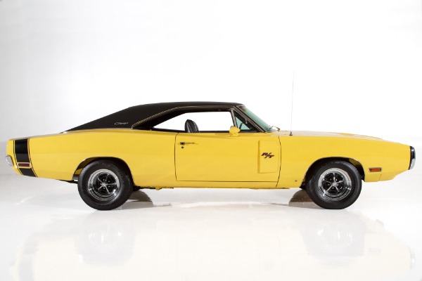 For Sale Used 1970 Dodge Charger 440 6-Pack PS PB Rotisserie Car | American Dream Machines Des Moines IA 50309