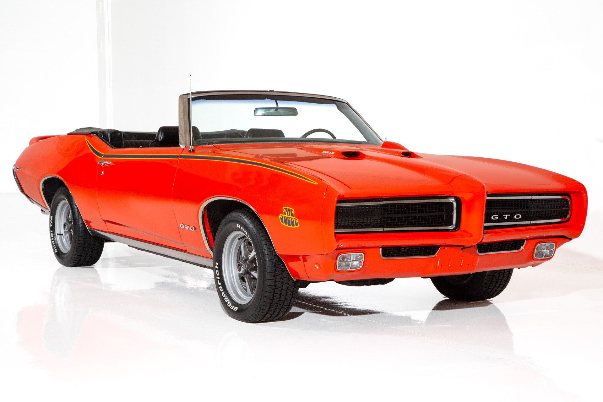 For Sale Used 1969 Pontiac GTO Hidden Headlights 4-speed PHS | American Dream Machines Des Moines IA 50309