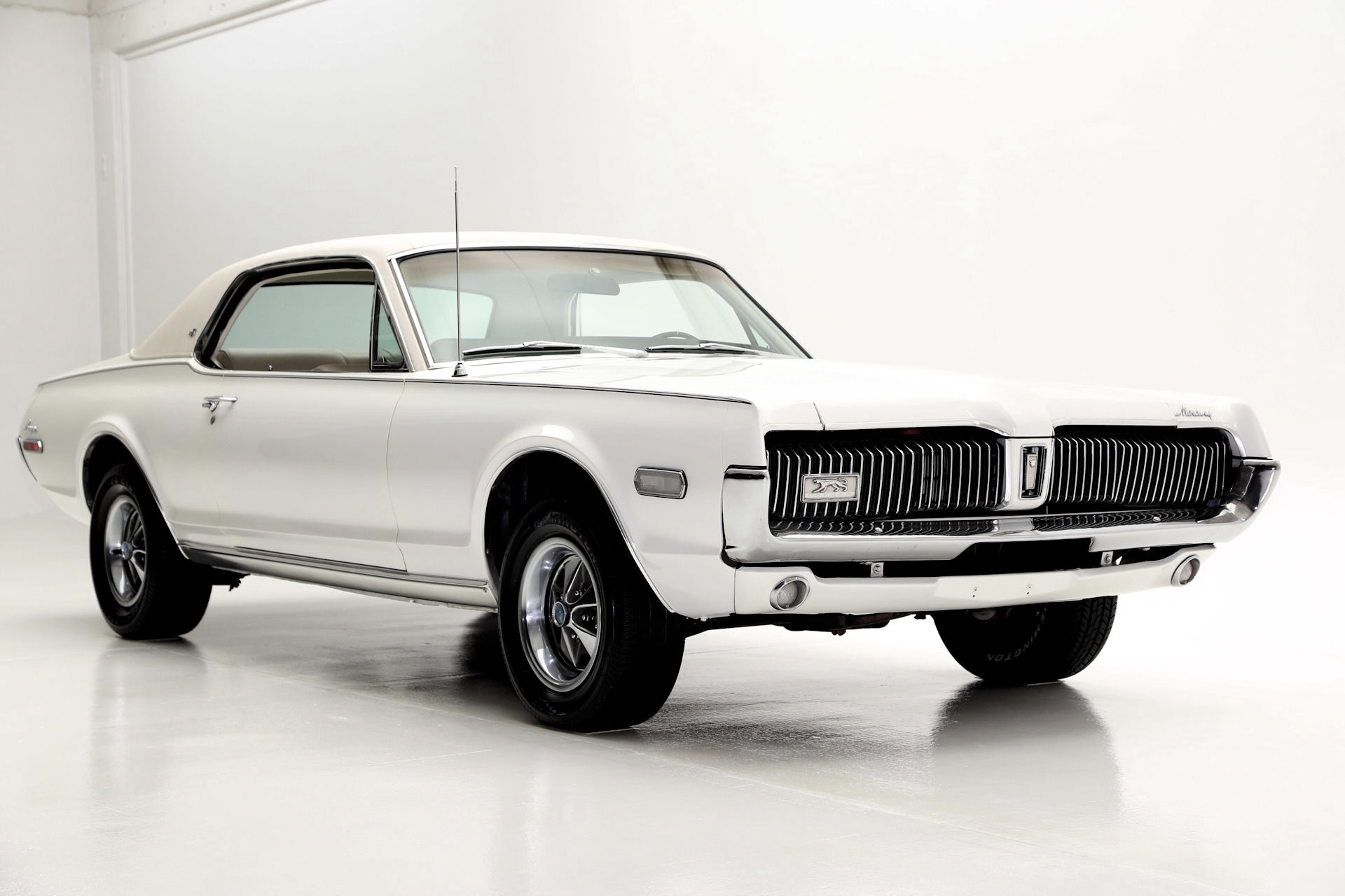 For Sale Used 1968 Mercury Cougar XR7 302 4-BBL PS PDB AIR | American Dream Machines Des Moines IA 50309