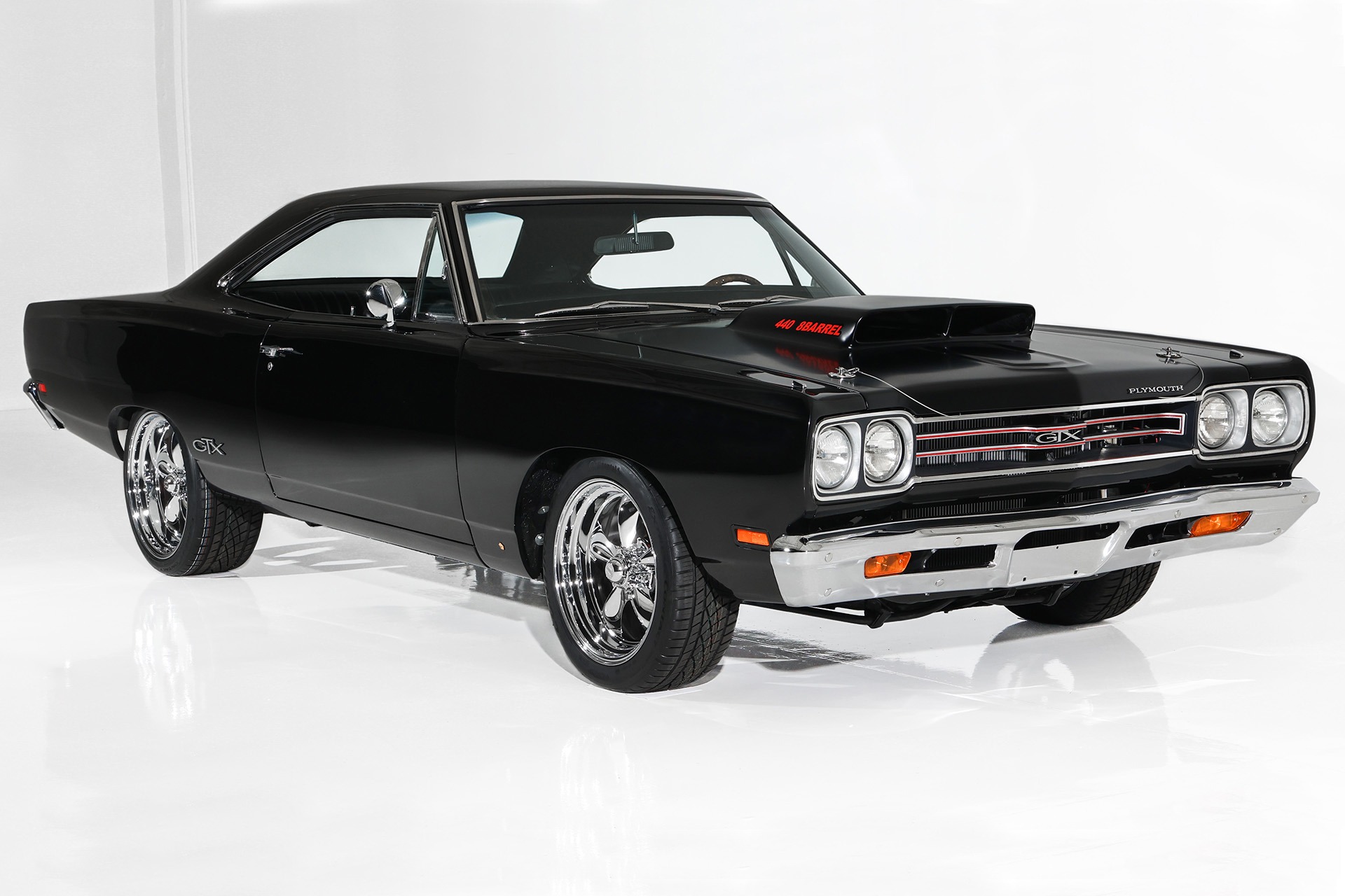 For Sale Used 1969 Plymouth GTX 440, 8-Pac 4-Wheel PDB, PS Chrome | American Dream Machines Des Moines IA 50309