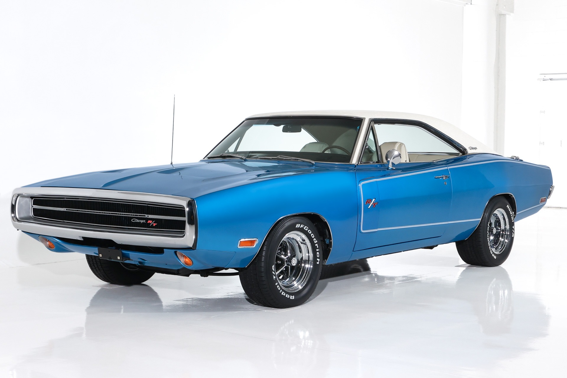 For Sale Used 1970 Dodge Charger Real RT 440ci 727 Auto PS PB AC | American Dream Machines Des Moines IA 50309