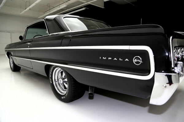 For Sale Used 1964 Chevrolet Impala black 409 5-speed Dana | American Dream Machines Des Moines IA 50309