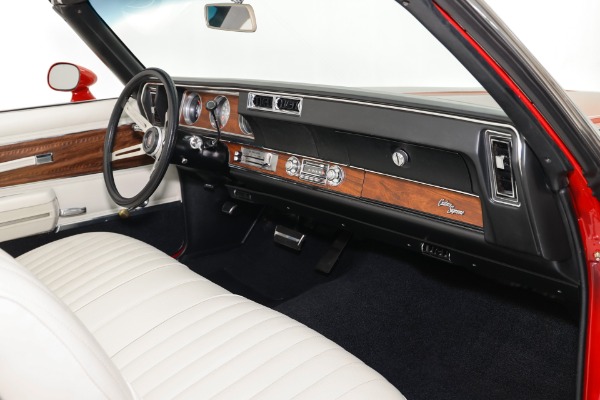 For Sale Used 1972 Oldsmobile Cutlass Supreme Show Car PS PB AC | American Dream Machines Des Moines IA 50309