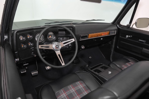 For Sale Used 1973 Chevrolet Blazer K5 4WD 350 PS PB Plaid Interior | American Dream Machines Des Moines IA 50309