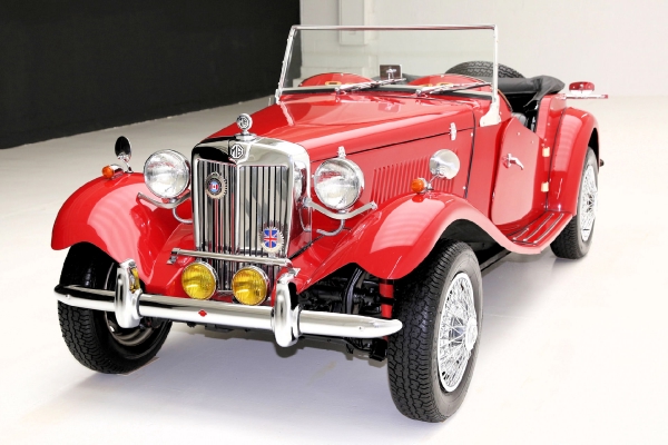 For Sale Used 1952 MG TD convertible replicar Red black interior & top nice | American Dream Machines Des Moines IA 50309