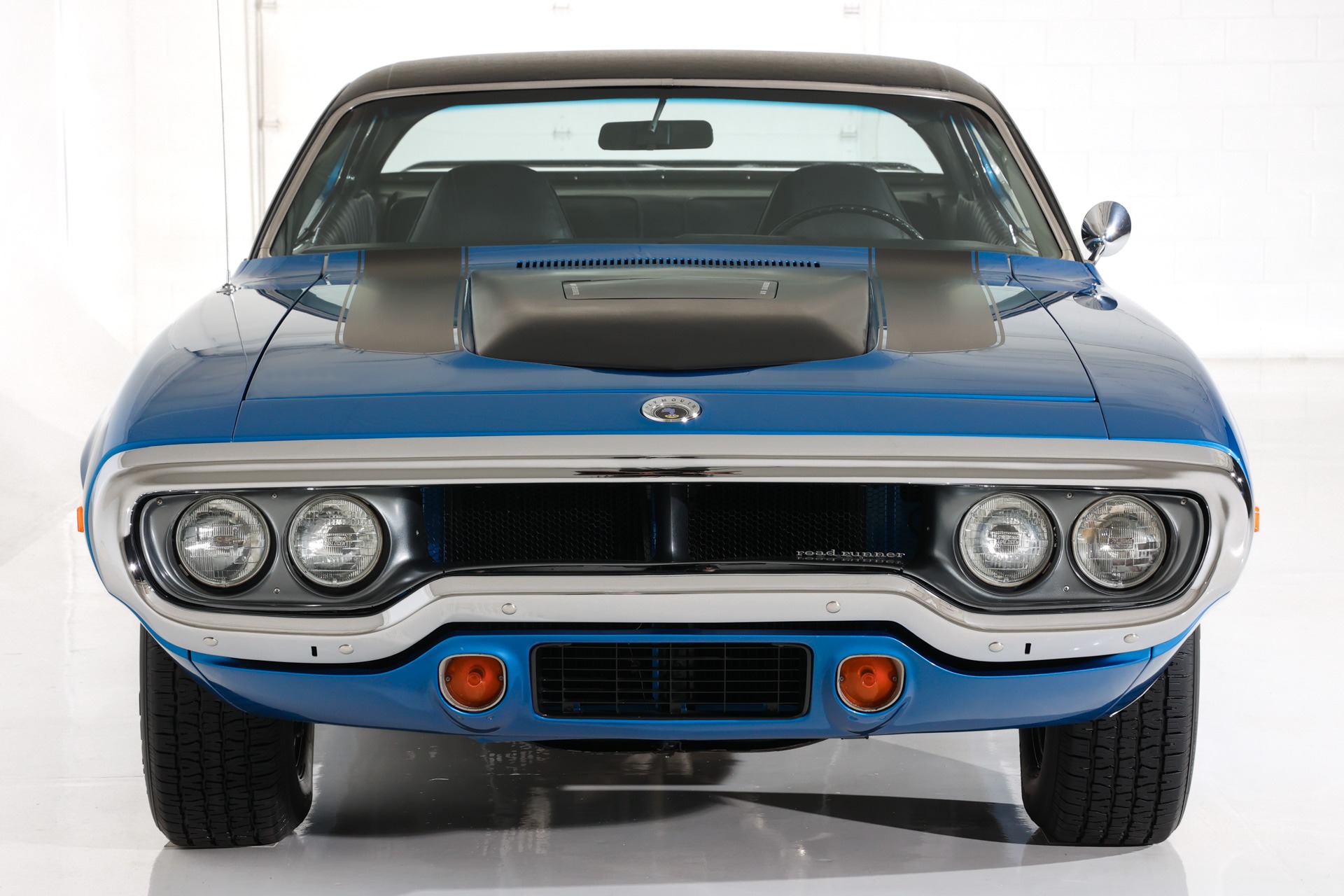 For Sale Used 1972 Plymouth Roadrunner 383, 4-Speed Pistol Grip | American Dream Machines Des Moines IA 50309