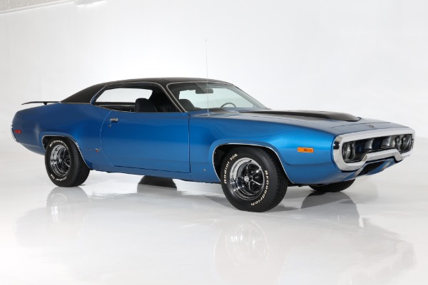 For Sale Used 1972 Plymouth Roadrunner 383, 4-Speed Pistol Grip | American Dream Machines Des Moines IA 50309