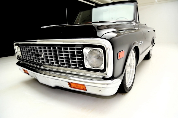 For Sale Used 1972 Chevrolet K5 Blazer houndstooth 2WD | American Dream Machines Des Moines IA 50309