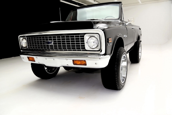 For Sale Used 1972 Chevrolet K5 Blazer 4WD Houndstooth, Chrome Wheels | American Dream Machines Des Moines IA 50309