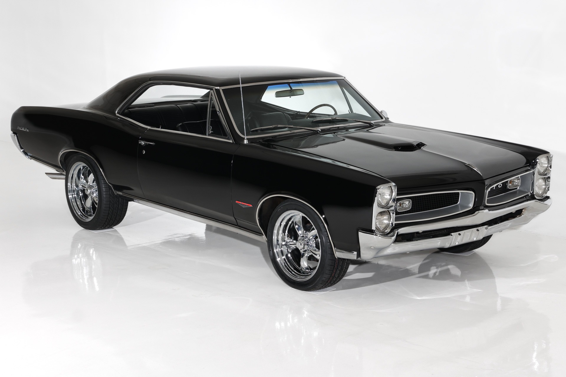 For Sale Used 1966 Pontiac GTO 389 Tri-Power 4-Speed PS PB | American Dream Machines Des Moines IA 50309