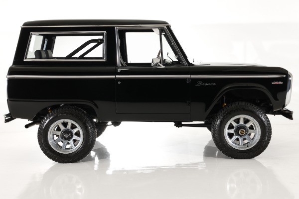 For Sale Used 1973 Ford Bronco Black 4x4 Show Truck 302 PS PB AC | American Dream Machines Des Moines IA 50309