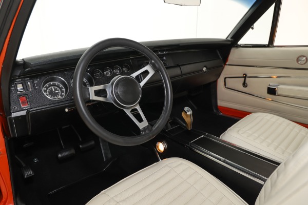 For Sale Used 1970 Dodge Charger RT, 440 6-Pack, Pistol Grip 4-Spd PS PB | American Dream Machines Des Moines IA 50309