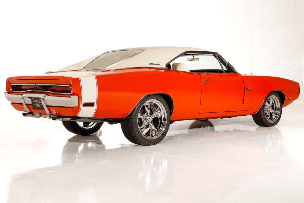 For Sale Used 1970 Dodge Charger RT, 440 6-Pack, Pistol Grip 4-Spd PS PB | American Dream Machines Des Moines IA 50309