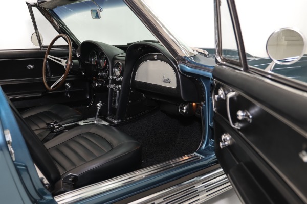 For Sale Used 1966 Chevrolet Corvette 327/300hp Auto PDB PS Tilt AC | American Dream Machines Des Moines IA 50309