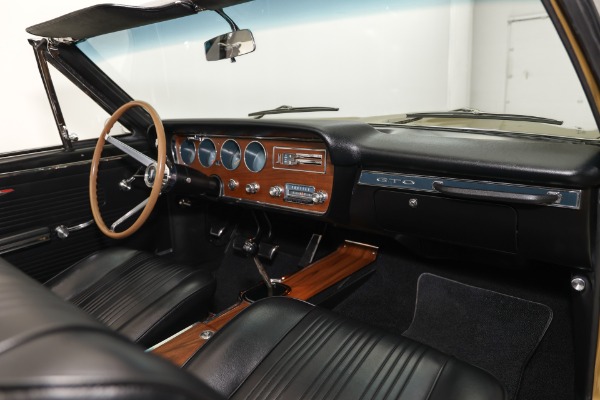 For Sale Used 1967 Pontiac GTO 400/335hp 4-Speed PS PB | American Dream Machines Des Moines IA 50309