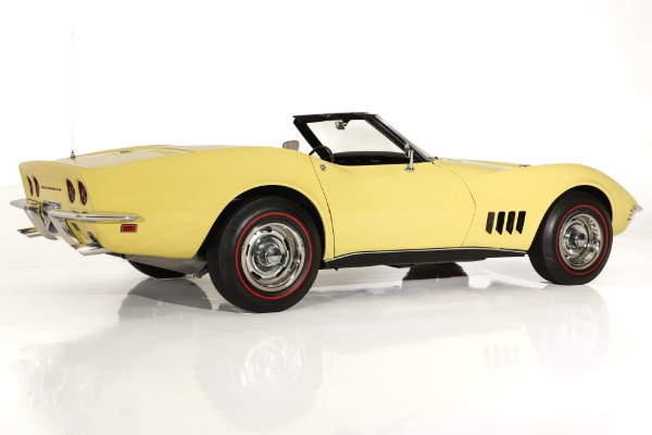 For Sale Used 1968 Chevrolet Corvette 427/390 Auto, PS, 4-Wheel Disc | American Dream Machines Des Moines IA 50309