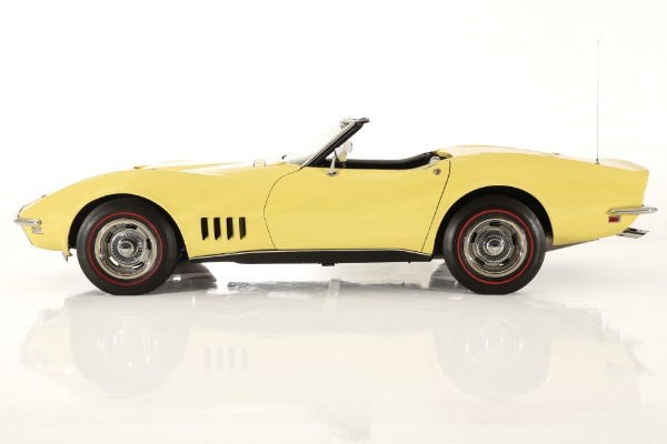 For Sale Used 1968 Chevrolet Corvette 427/390 Auto, PS, 4-Wheel Disc | American Dream Machines Des Moines IA 50309