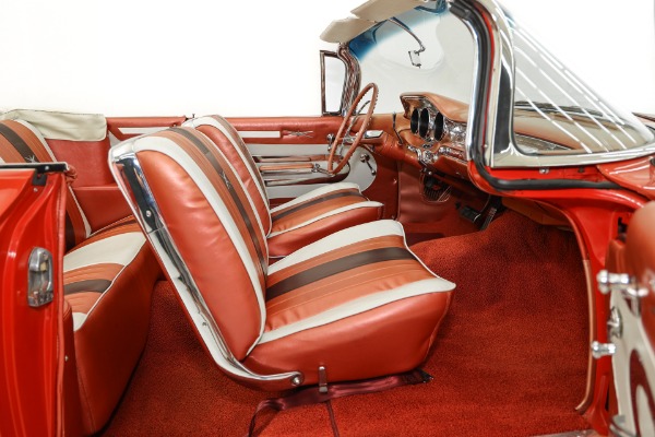 For Sale Used 1959 Pontiac Bonneville 389 Tri-Power, Strato-Star Interior | American Dream Machines Des Moines IA 50309