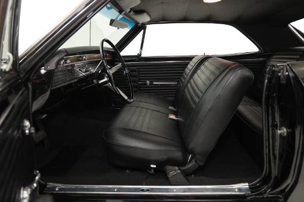 For Sale Used 1967 Chevrolet Chevelle Beautiful Black Paint, New black interior, #s Matching  283 PS PB | American Dream Machines Des Moines IA 50309