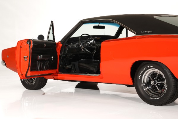 For Sale Used 1968 Dodge Charger 383/335hp 727 Auto. PS PB Rare AC | American Dream Machines Des Moines IA 50309