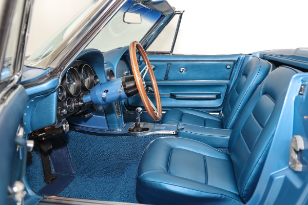 For Sale Used 1965 Chevrolet Corvette Nassau Blue Convertible, Blue Int. White Stinger & Top. 410/500  5 speed | American Dream Machines Des Moines IA 50309