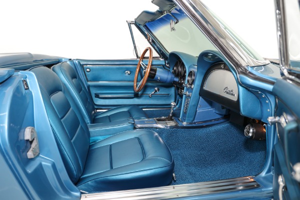 For Sale Used 1965 Chevrolet Corvette Nassau Blue Convertible, Blue Int. White Stinger & Top. 410/500  5 speed | American Dream Machines Des Moines IA 50309