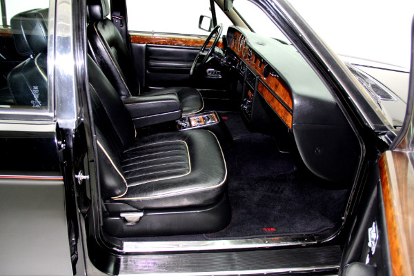 For Sale Used 1986 Rolls Royce Silver Spur Personal Limo, Low miles | American Dream Machines Des Moines IA 50309