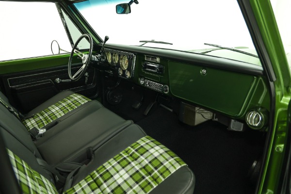 For Sale Used 1972 Chevrolet Suburban #s Match 402 BB Auto PS PB AC | American Dream Machines Des Moines IA 50309