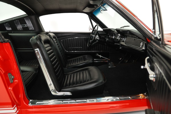 For Sale Used 1965 Ford Mustang Fastback A-Code 289 4-Spd Disc Brakes | American Dream Machines Des Moines IA 50309