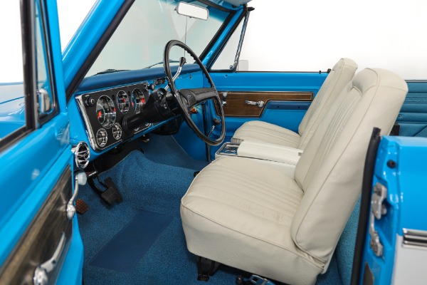 For Sale Used 1972 Chevrolet Blazer K5 Rotisserie Restored 4x4 New AC | American Dream Machines Des Moines IA 50309