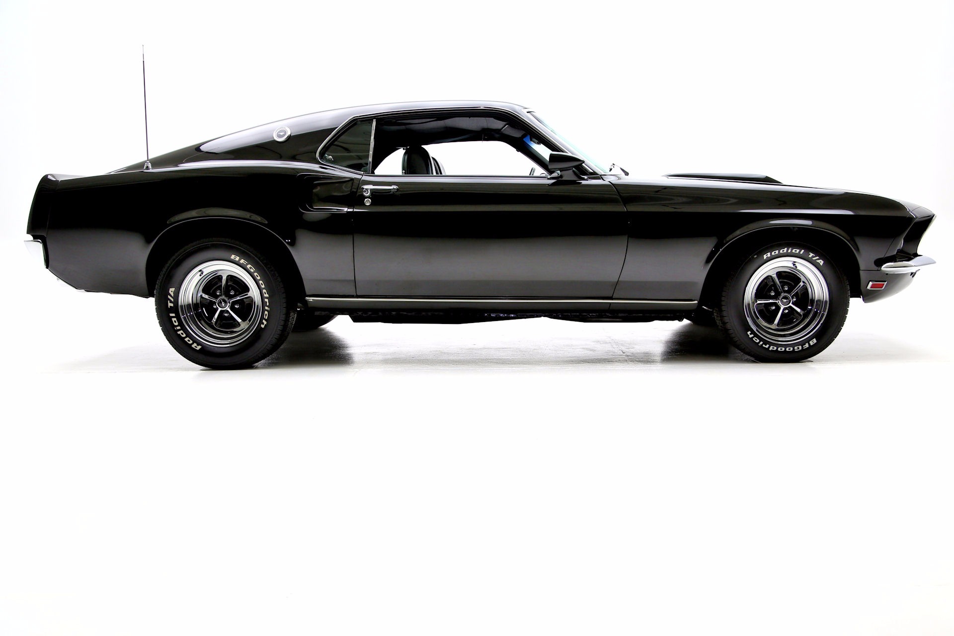 For Sale Used 1969 Ford Mustang R Code 428 4 Speed Raven Black | American Dream Machines Des Moines IA 50309