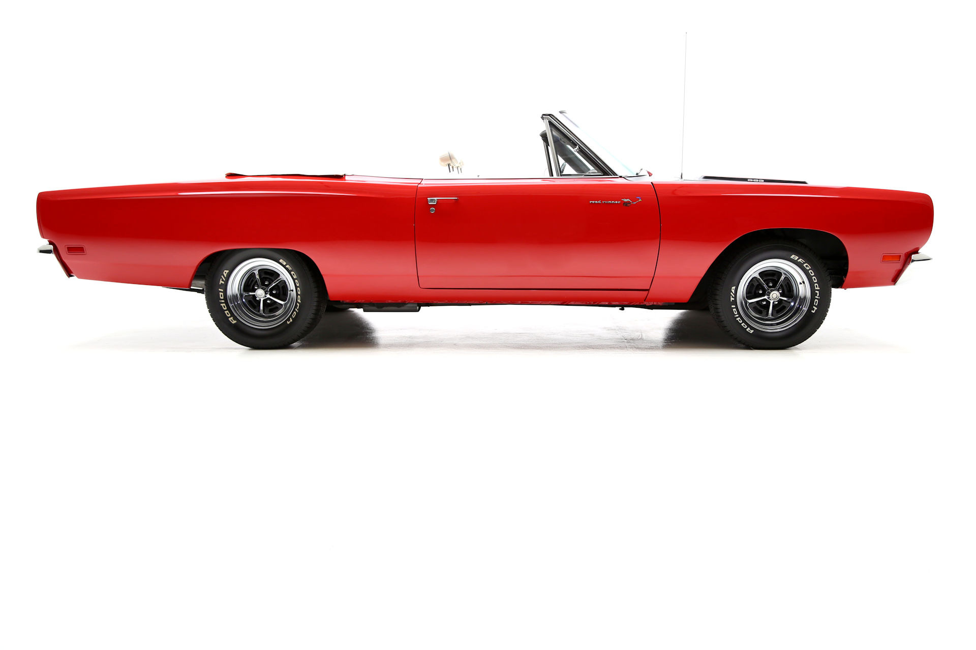 For Sale Used 1969 Plymouth Roadrunner Convertible 383 A/C | American Dream Machines Des Moines IA 50309