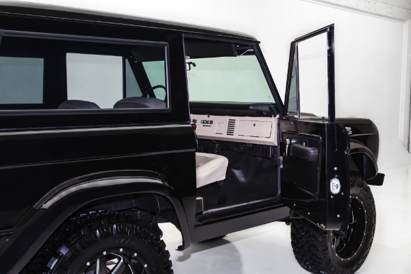 For Sale Used 1977 Ford Bronco Jet Black Bronco,  302 Lifted | American Dream Machines Des Moines IA 50309