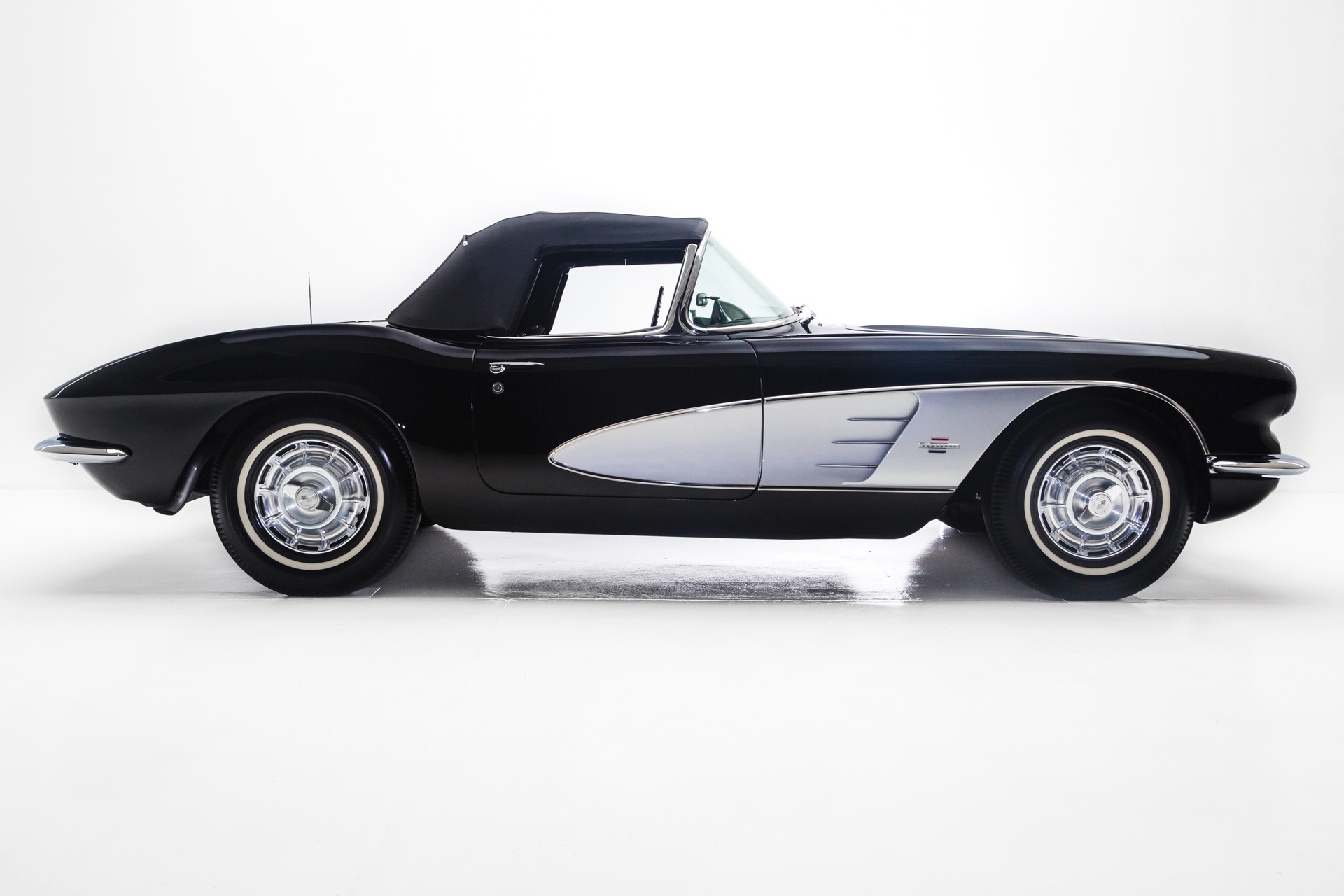For Sale Used 1961 Chevrolet Corvette Triple Black 4-Spd A/C | American Dream Machines Des Moines IA 50309