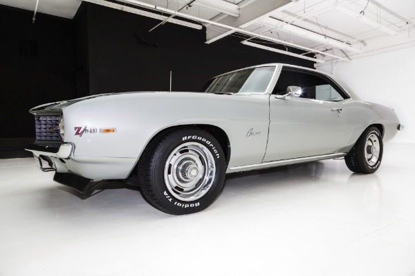 For Sale Used 1969 Chevrolet Camaro Z28 X-77 Pedigree car | American Dream Machines Des Moines IA 50309