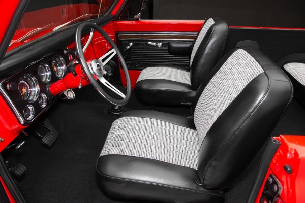 For Sale Used 1971 GMC Jimmy 4x4 Blazer Houndstooth | American Dream Machines Des Moines IA 50309