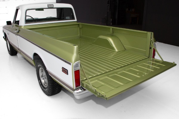 For Sale Used 1972 Chevrolet Pickup Cheyenne C10 Frame-off AC | American Dream Machines Des Moines IA 50309