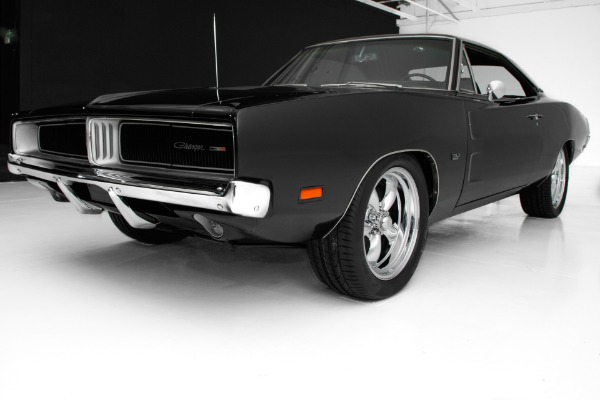 For Sale Used 1969 Dodge Charger Black 383 Big Block 4 speed | American Dream Machines Des Moines IA 50309