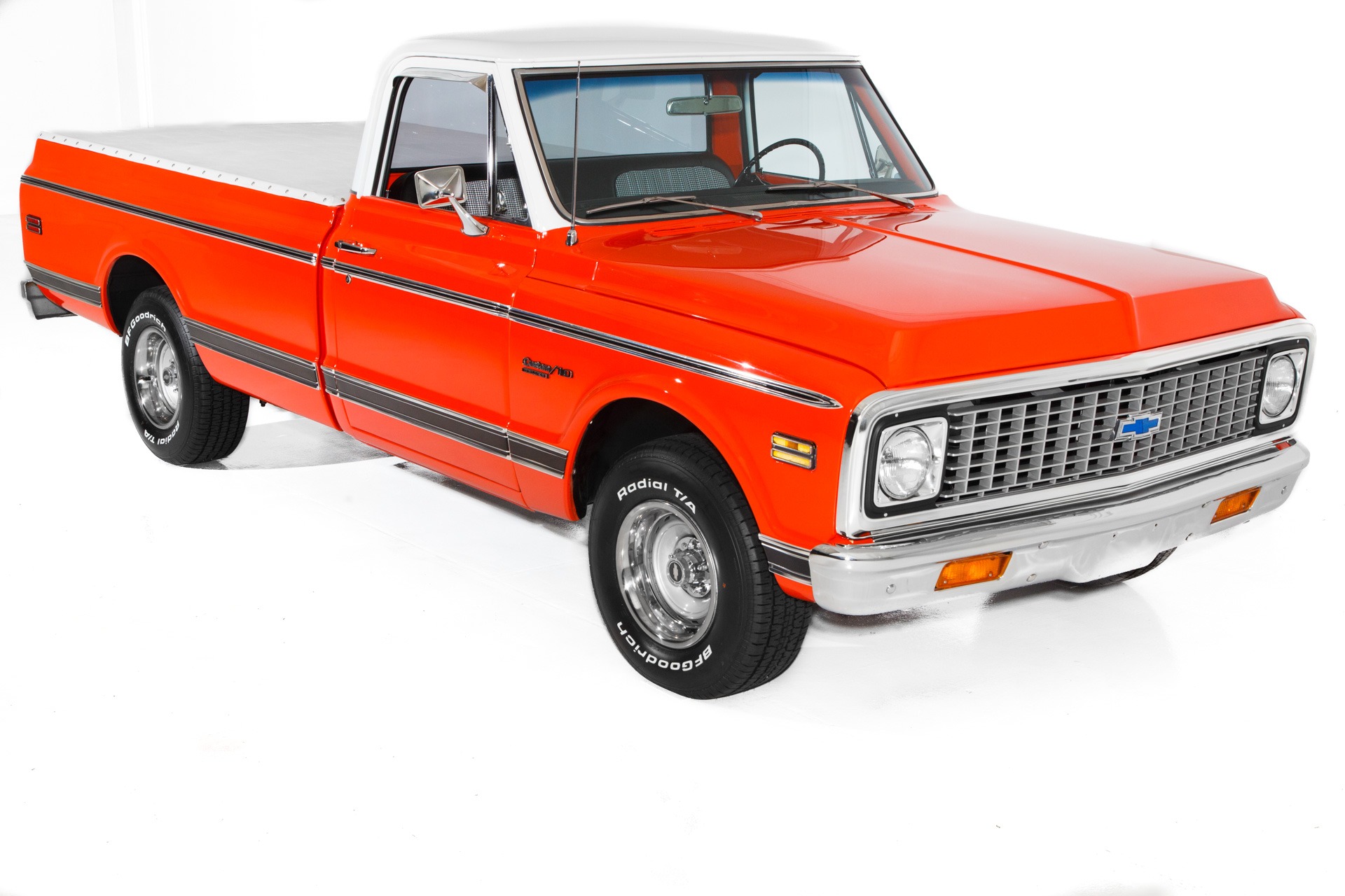 For Sale Used 1971 Chevrolet Pickup Cheyenne houndstooth | American Dream Machines Des Moines IA 50309