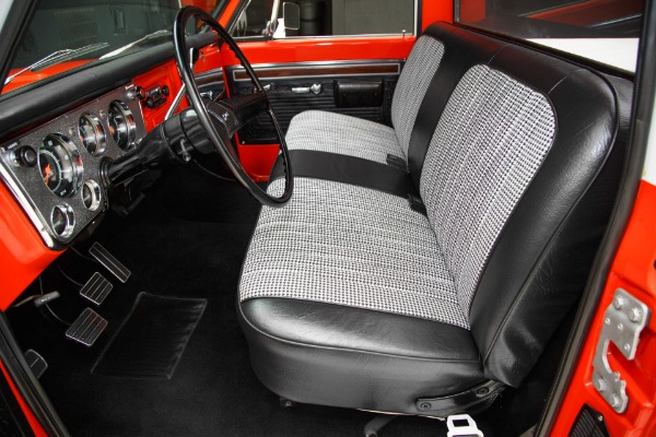 For Sale Used 1971 Chevrolet Pickup Cheyenne houndstooth | American Dream Machines Des Moines IA 50309