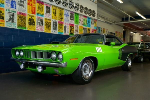 For Sale Used 1971 Plymouth Cuda 440 6-Pack Frame-Off | American Dream Machines Des Moines IA 50309